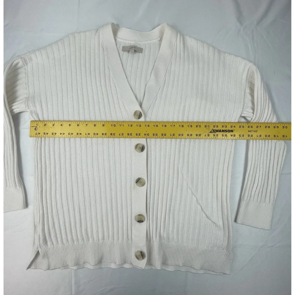 LOFT WOMENS IVORY RIBBED BUTTON FRONT CARDIGAN SWEATER SIZE M SOFT KNIT